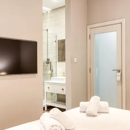 Central Msida Apartment With Workspace, Wi-Fi And Ac Apartment