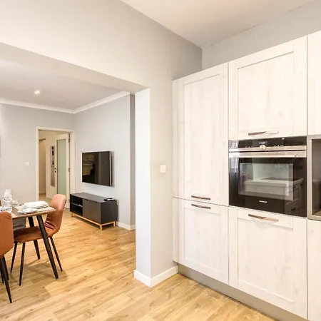 Central Msida Apartment With Workspace, Wi-Fi And Ac Tal-Hriereb