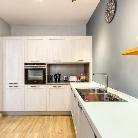 Central Msida Apartment With Workspace, Wi-Fi And Ac * Tal-Hriereb