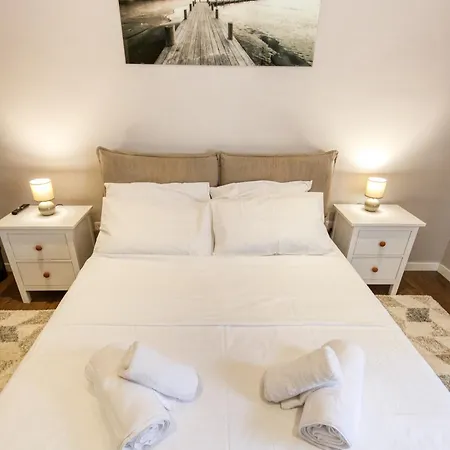 Central Msida Apartment With Workspace, Wi-Fi And Ac