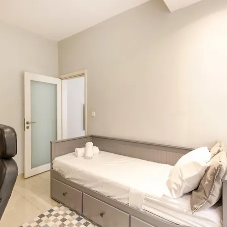 Apartment Central Msida Apartment With Workspace, Wi-Fi And Ac *