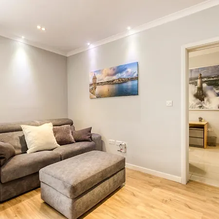 Central Msida Apartment With Workspace, Wi-Fi And Ac Lejlighed Tal-Hriereb