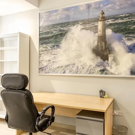 Lejlighed Central Msida Apartment With Workspace, Wi-Fi And Ac *
