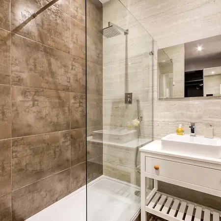 Lejlighed Central Msida Apartment With Workspace, Wi-Fi And Ac *