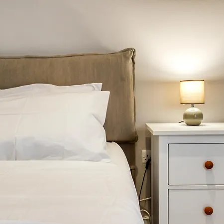 Lejlighed Central Msida Apartment With Workspace, Wi-Fi And Ac *