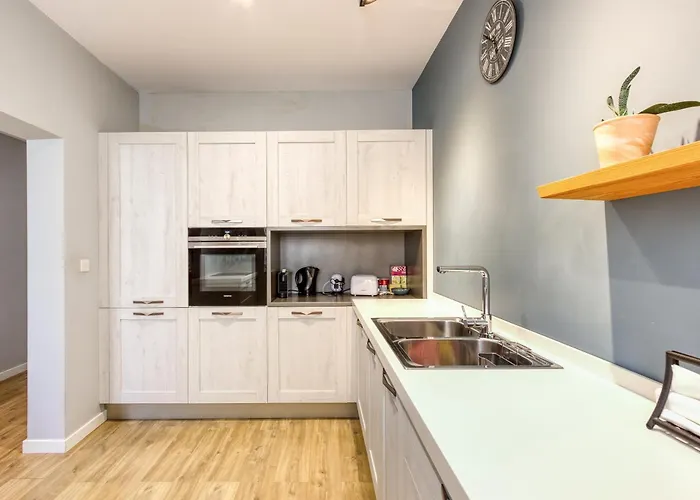 Cosy 2br Home, Centre Of Msida With Full Amenities By 360 Estates * Tal-Hriereb