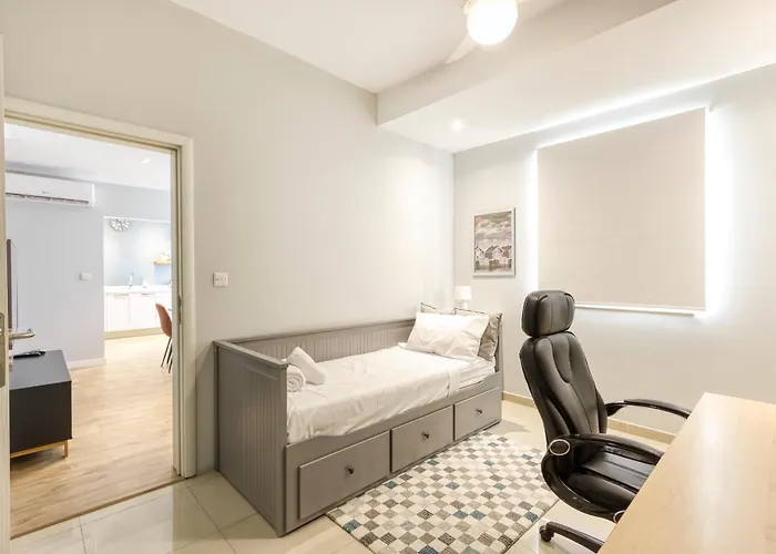 Apartament Cosy 2br Home, Centre Of Msida With Full Amenities By 360 Estates *